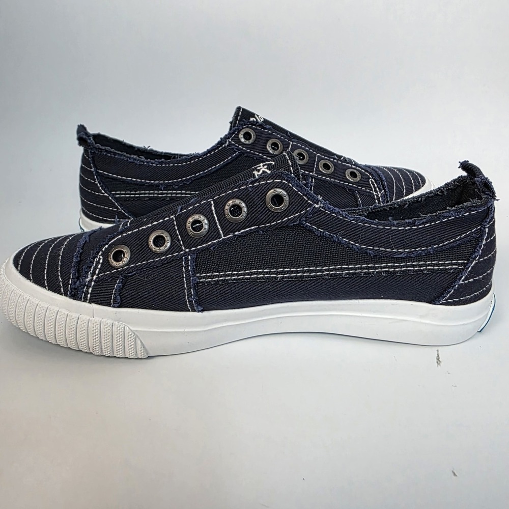 NEW Women's Blowfish Malibu Slip-On sneakers in a dark blue canvas Size 8.5M - Picture 6 of 12